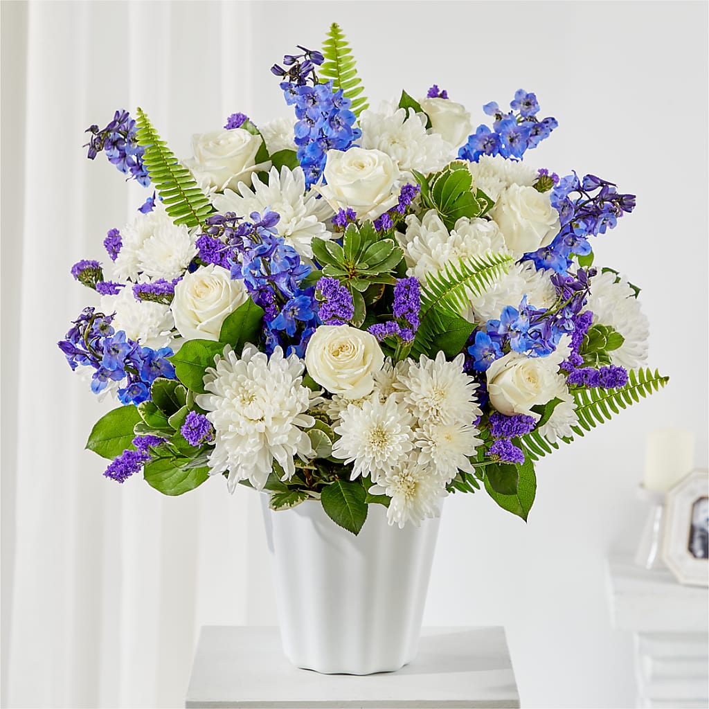 Hold Dear Tabletop Basket – Emil Yedowitz Florist Llc, Yonkers NY