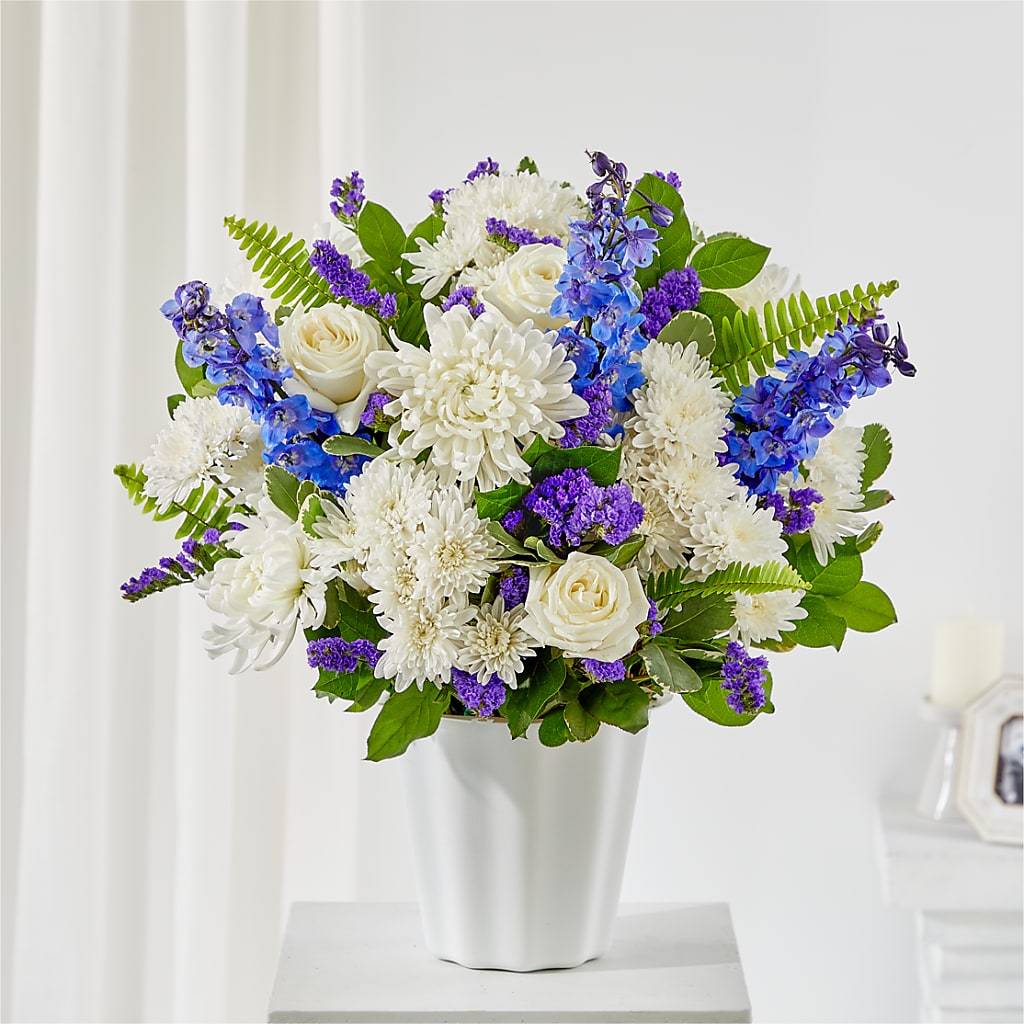 Hold Dear Tabletop Basket – Emil Yedowitz Florist Llc, Yonkers NY