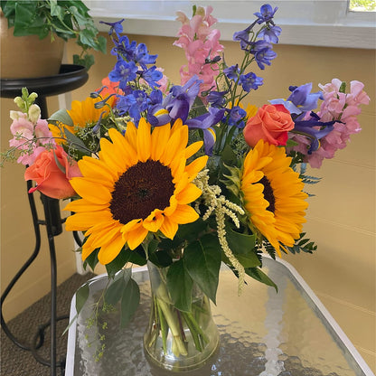 Rays of Life Bouquet –  Emil Yedowitz Florist Llc, Yonkers NY