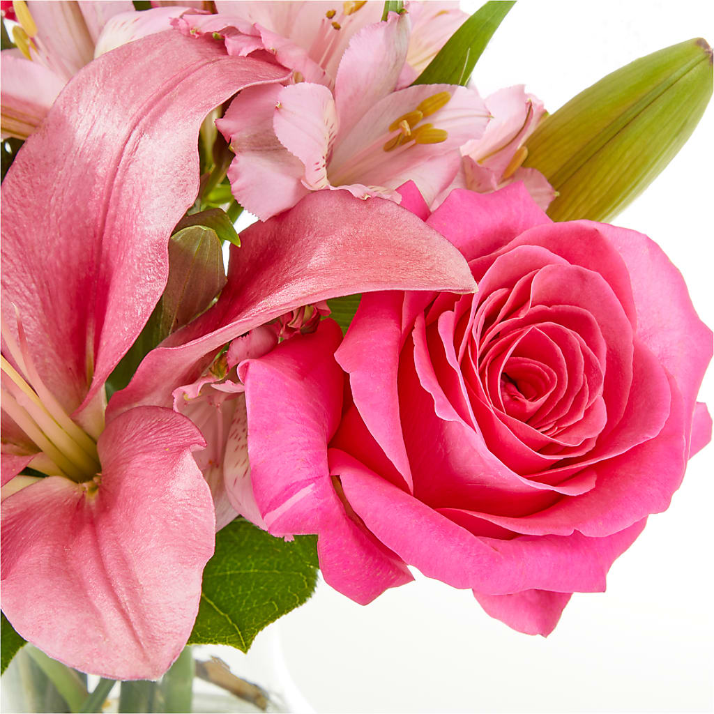 Lots of Love Bouquet –  Emil Yedowitz Florist Llc, Yonkers NY